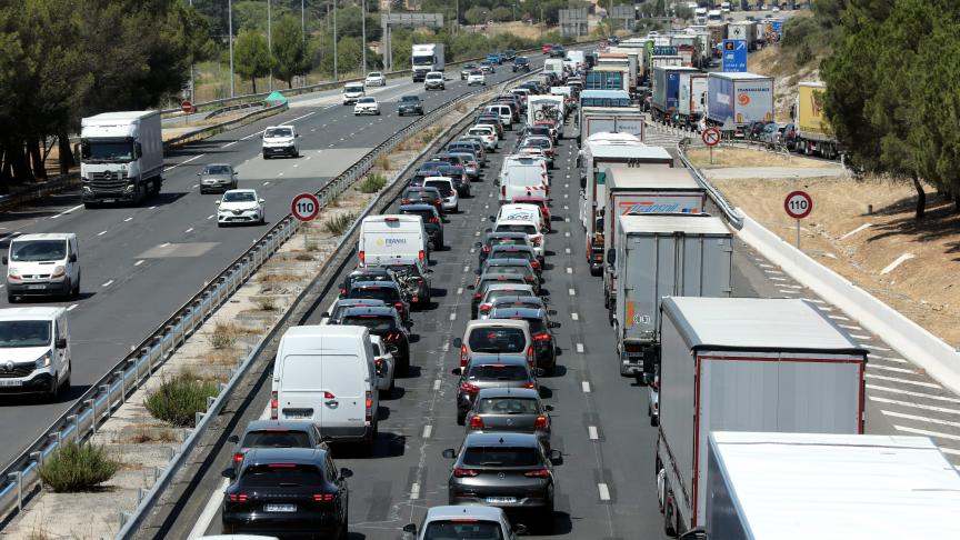 Vacances en France : plus de 800 km d'embouteillages sur les routes aux pics de trafic B9731539654Z.1 20220716130934 000G2VKTJEM5.1 0