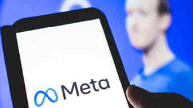 Meta en difficulté : la société annonce une toute première baisse de revenus Meta facebook zuckerberg 1280x720 1