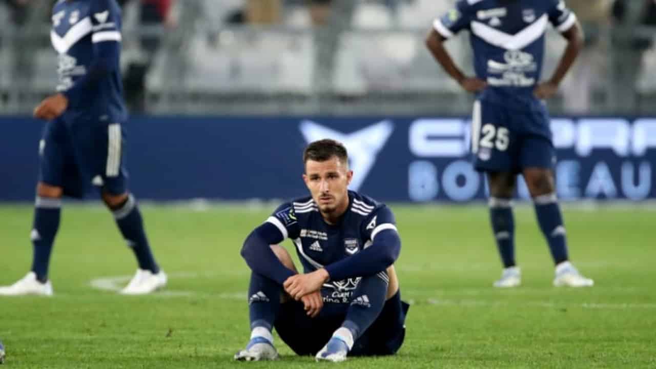 Girondins de Bordeaux : le club jouera en troisième division bordeaux joueurs tristes