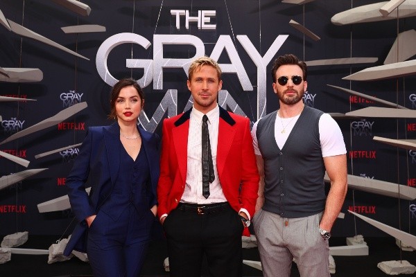 Ana de Armas, Ryan Gosling et Chris Evans jouent dans The Grey Man (Getty).
