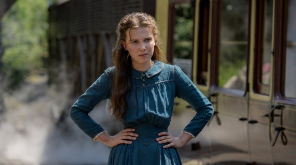 Millie Bobby Brown dans Enola Holmes.  Photo : (Netflix)