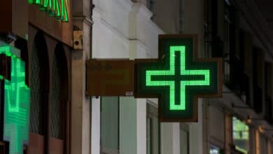 Santé : enquête au coeur d'un trafic de drogue démantelé entre la France et l'Egypte pharmacie logo