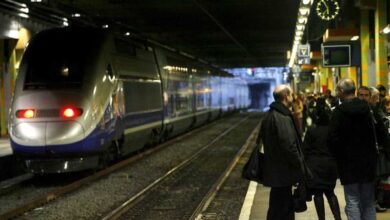 La France vit une journée de grève dans le secteur ferroviaire au début des vacances train scnf 1