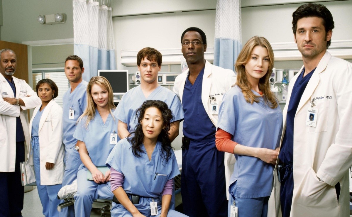 Grey's Anatomy : Où regarder toutes les saisons en streaming 1643110382 greys anatomy season 1 cast 1601977179 crop1659904904988.jpg 210633836