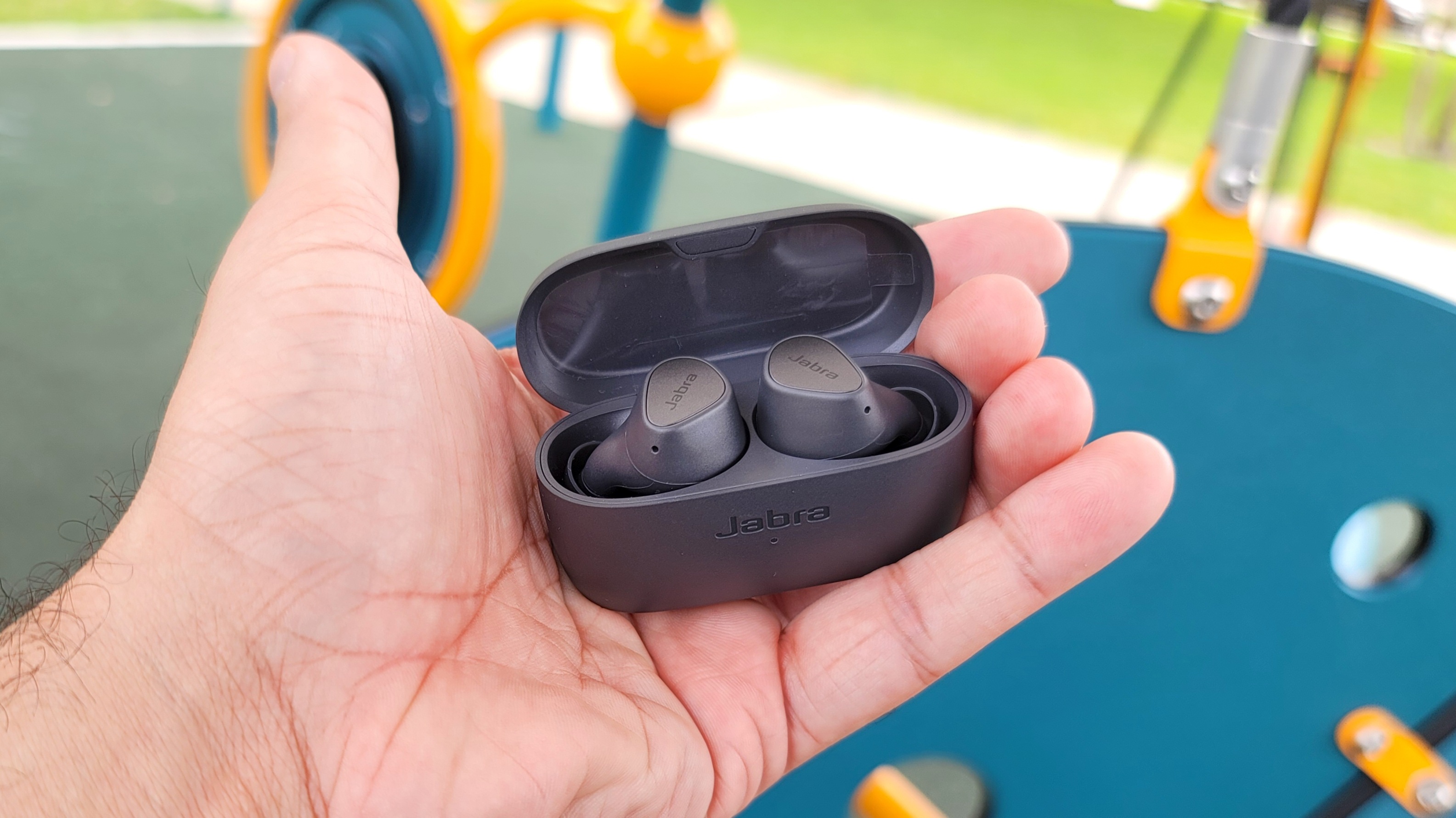 best cheap AirPods alternatives: Jabra Elite 3