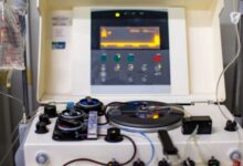 Contre le Covid long, la thérapie exorbitante et expérimentale du "lavage de sang" Against the long Covid the exorbitant and experimental therapy of