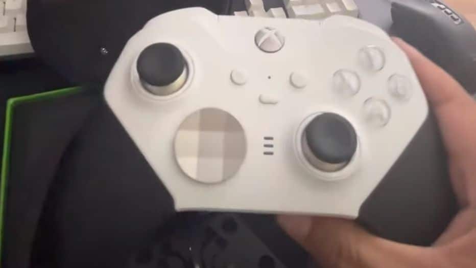 Leak : La nouvelle Xbox Elite Controller Series 2 en photos Bb2FEjV6P6SrXbiwUKWLFH 1200 80