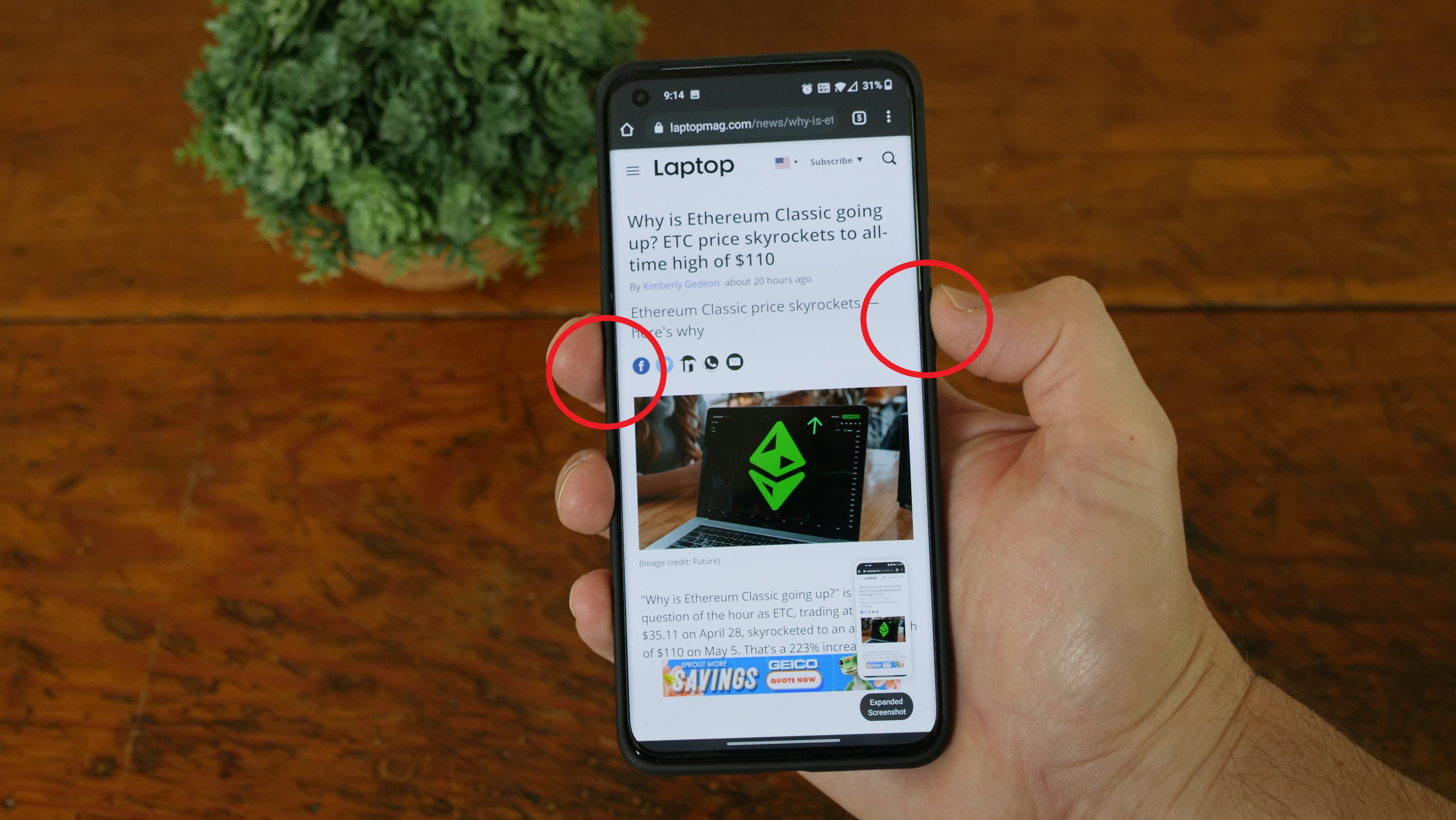 Comment faire une capture d'écran sur un téléphone Android - OnePlus 9 Pro affiché en appuyant sur le bouton multifonction et le volume vers le bas