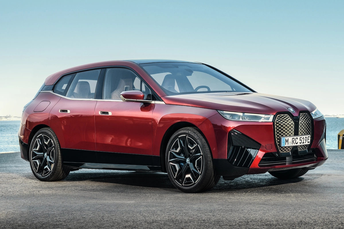 Quelle bmw d'occasion faut il acheter ? bmw ix electric suv red