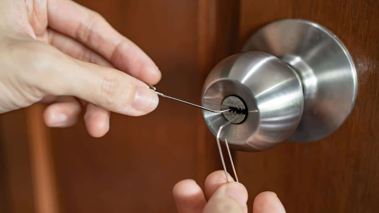 Les 5 meilleures façons d'ouvrir une serrure sans avoir la clé crochetage serrure