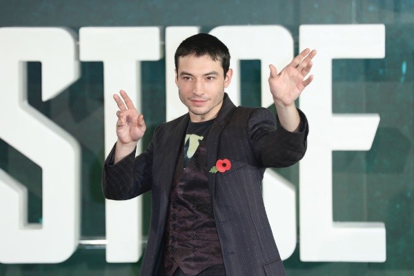 ezramiller-warner-justiceleague