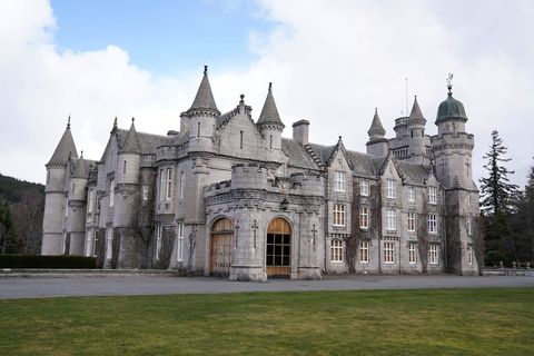 reine elizabeth ii château de balmoral ecosse