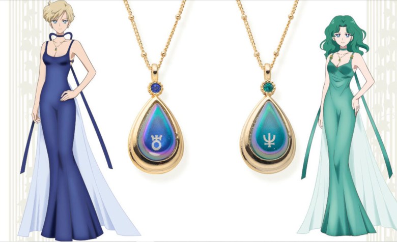 Pendentif inspiré de Sailor Uranus et pendentif inspiré de Sailor Neptune. 