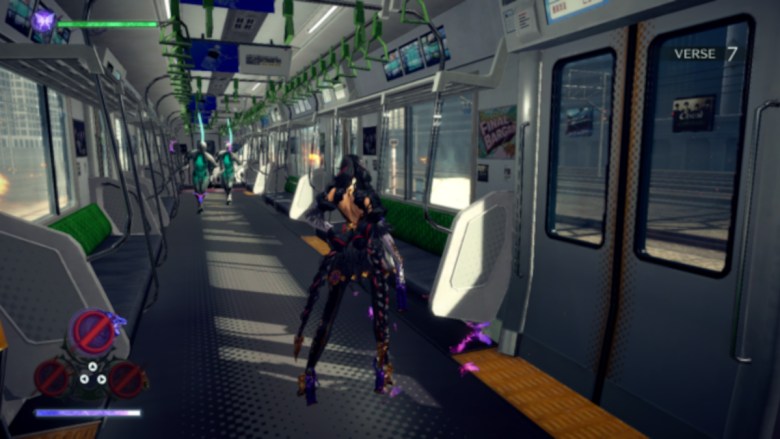 Bayonetta, debout à l'intérieur d'un train et face à des ennemis venant en sens inverse dans Bayonetta 3.