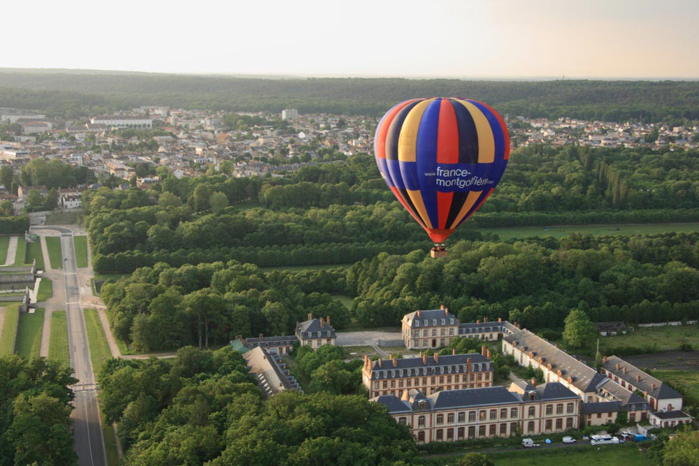 Fontainebleau Visites, billets et activités mongolfiere fontainebleau web