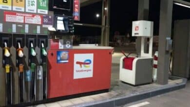 Stations-service : "rien ne sort des raffineries", prévient la CGT Petrol stations nothing comes out of refineries warns the CGT